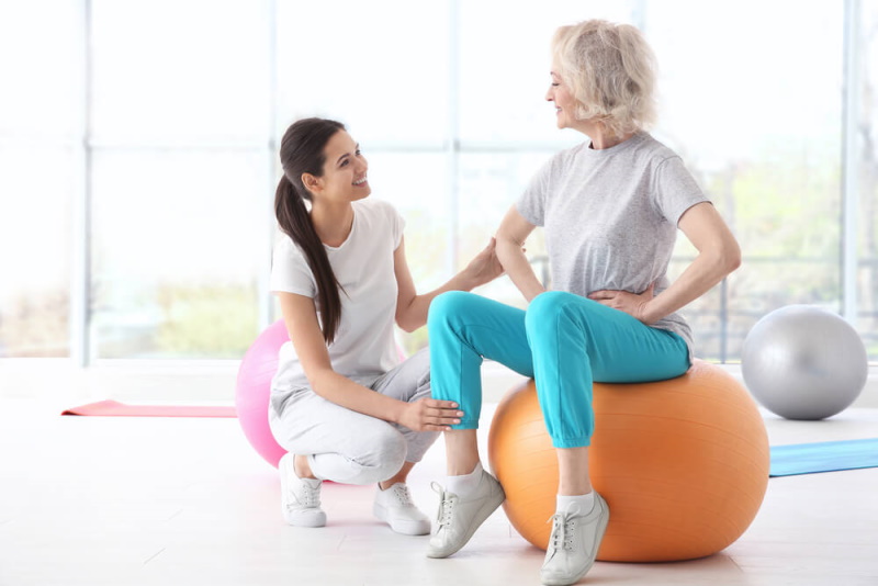 Ältere Frau beim Sport