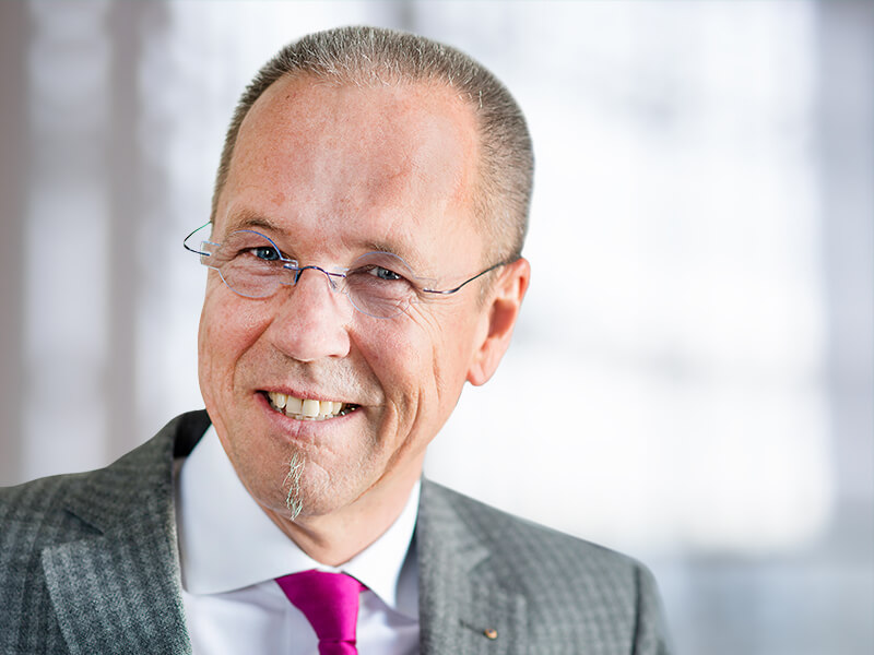 Rechtsanwalt und Notar Dr. Andreas Lohmeyer